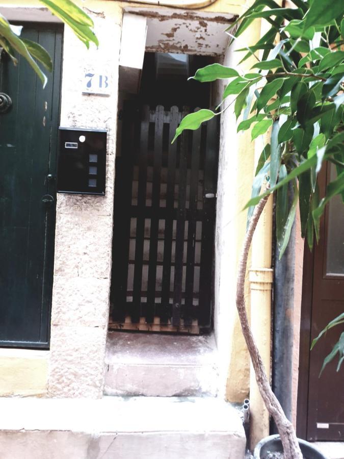 Charmant studio avec coin nuit - vieille ville Menton Extérieur photo